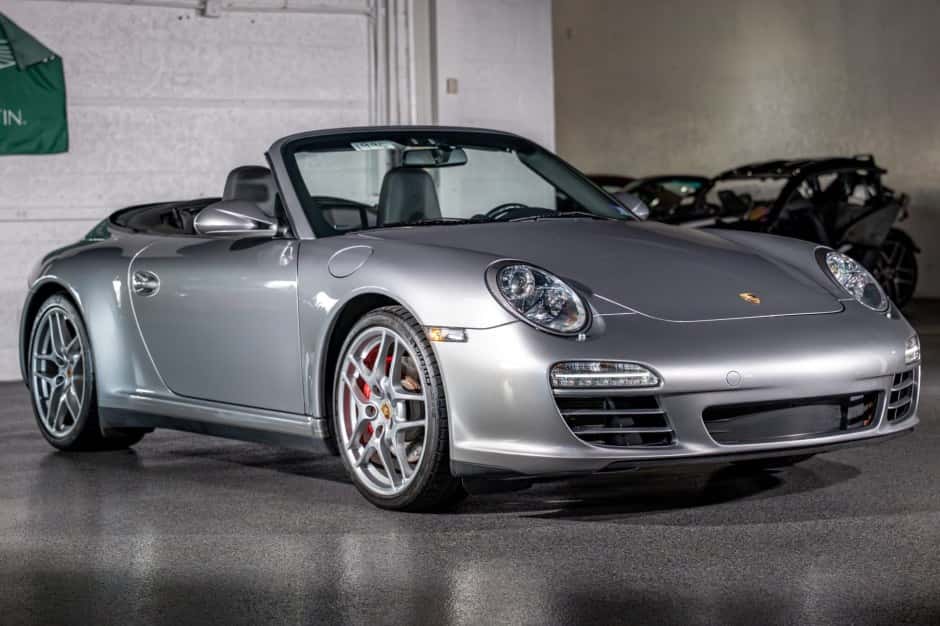 2009 Porsche 997 911 Carrera 4S sold for $52,000