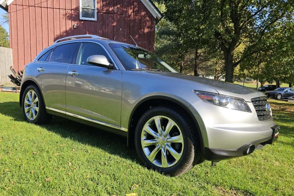 2008 Infiniti FX sold for $17,750