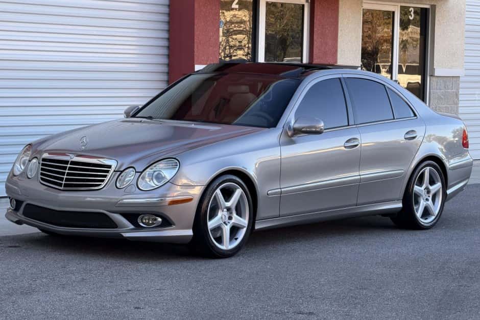 2008 Mercedes-Benz W211 E-Class sold for $6,000