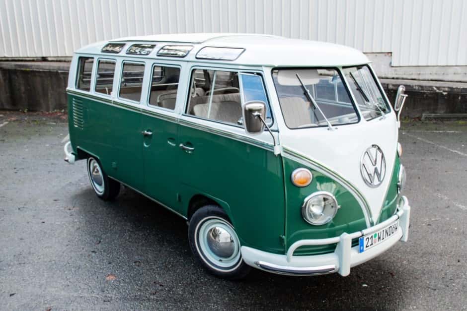 1967 Volkswagen Split-Window Bus sold for $81,000