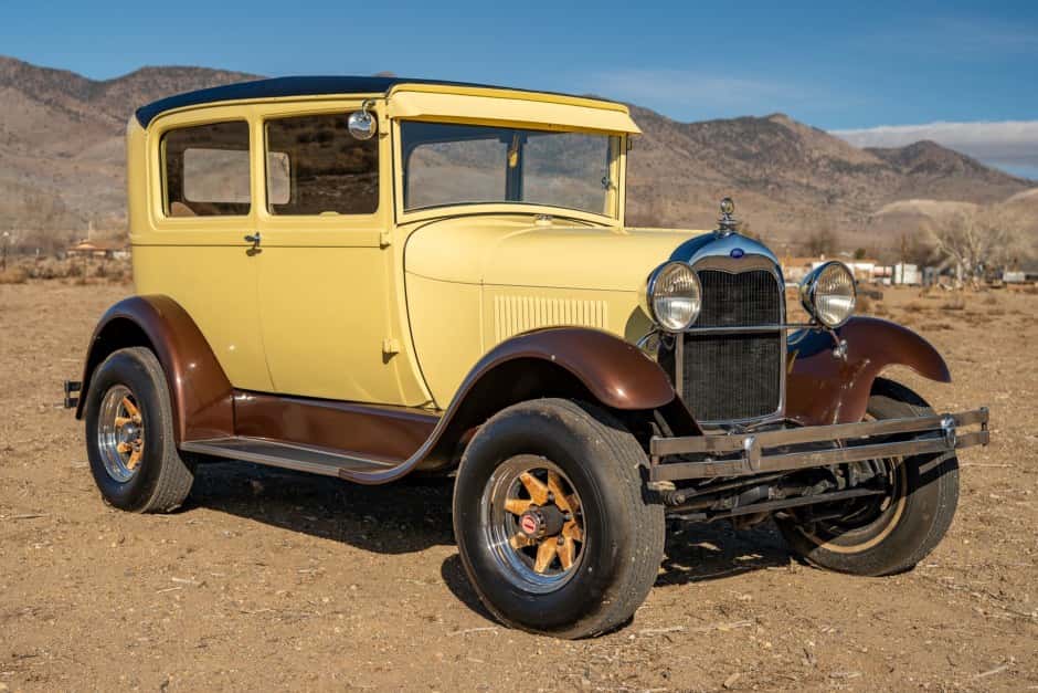 1928 Ford Hot Rod sold for $25,250