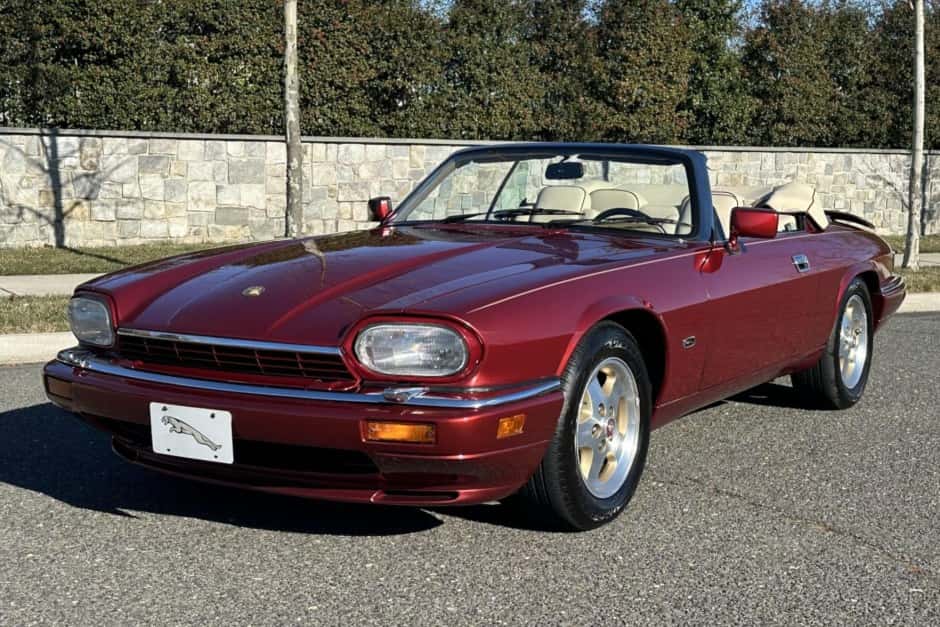 1994 Jaguar XJS sold for $19,100
