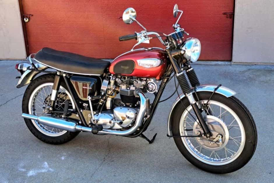 1966 Triumph Bonneville T120 sold for $7,900