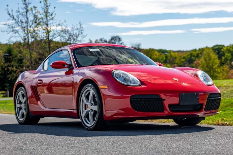 2008 Porsche 987 Cayman sold for $27,987