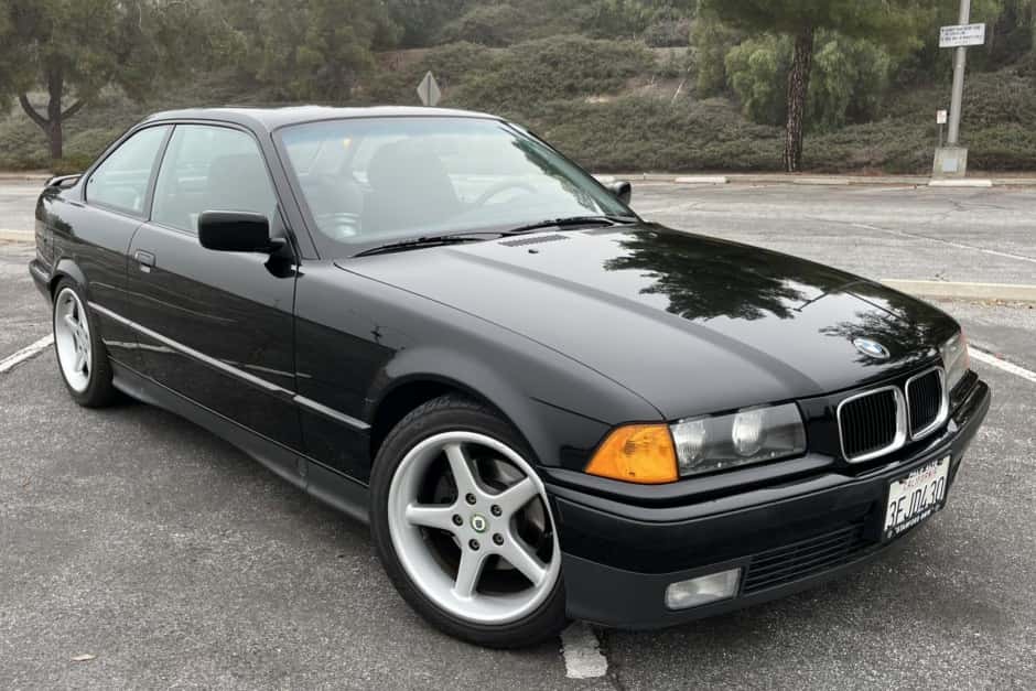 1994 BMW E36 3-Series sold for $12,250