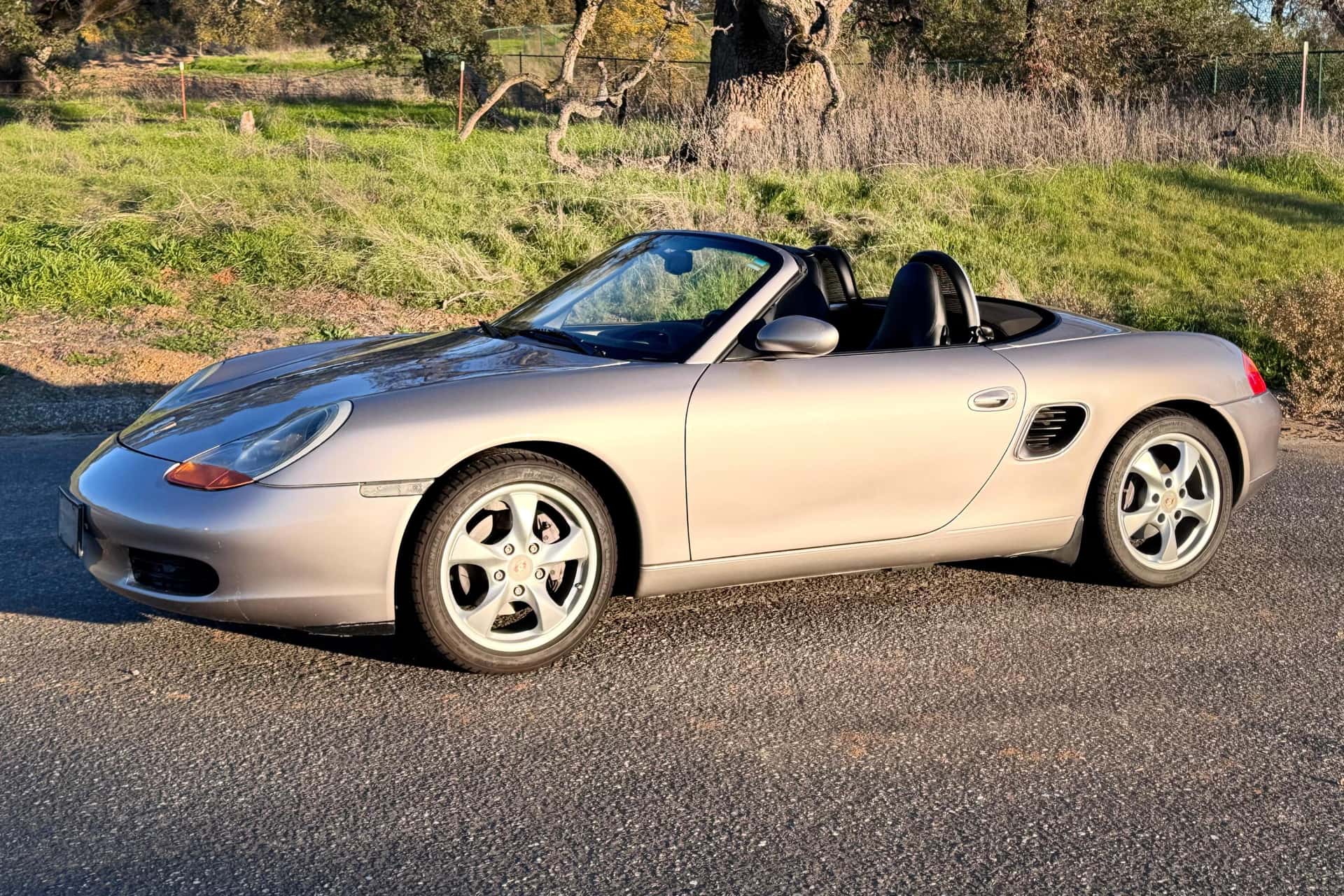 2002 Porsche 986 Boxster sold for $13,250