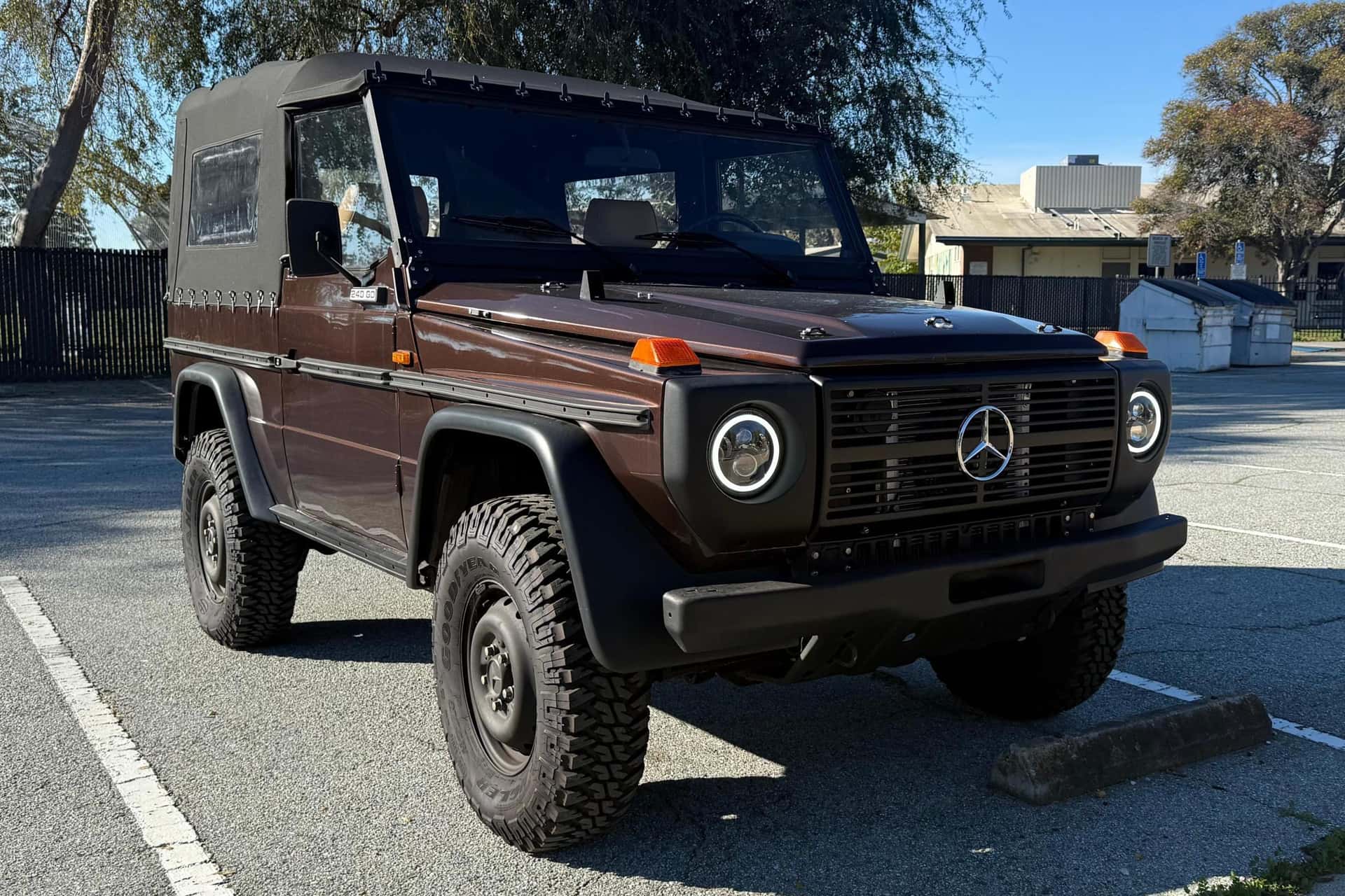1985 Mercedes-Benz G Wagen sold for $40,500