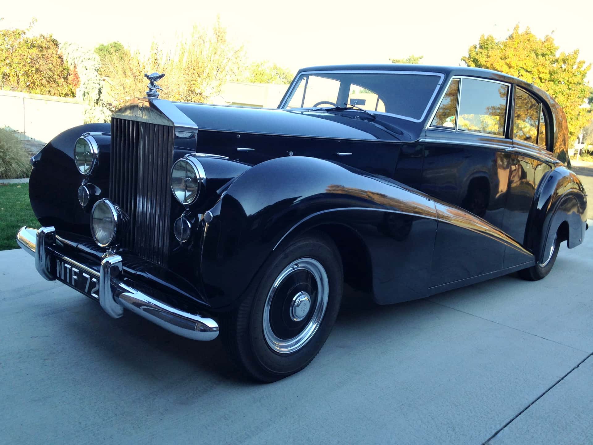 1952 Rolls-Royce Silver Wraith sold for $22,620