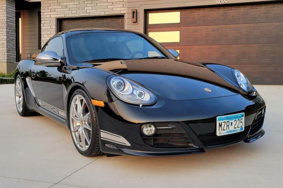 2012 Porsche 987 Cayman sold for $92,000