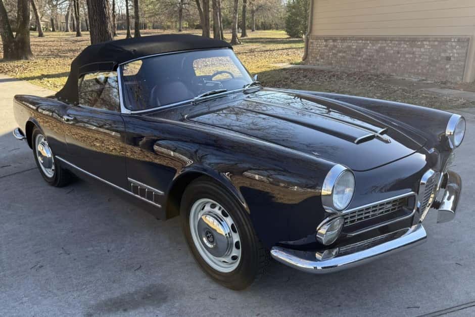 1960 Alfa Romeo 102-Series 2000 sold for $116,000