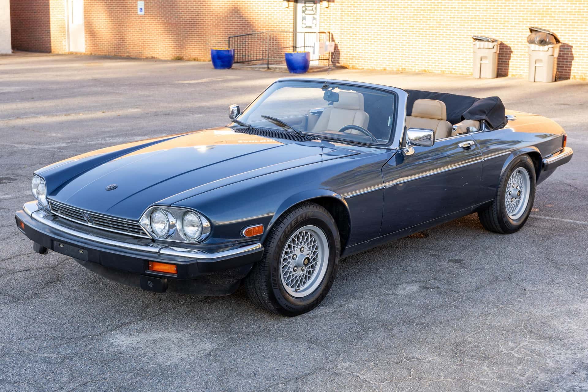 1989 Jaguar XJS sold for $6,300