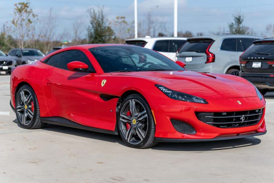 2019 Ferrari Portofino sold for $121,000