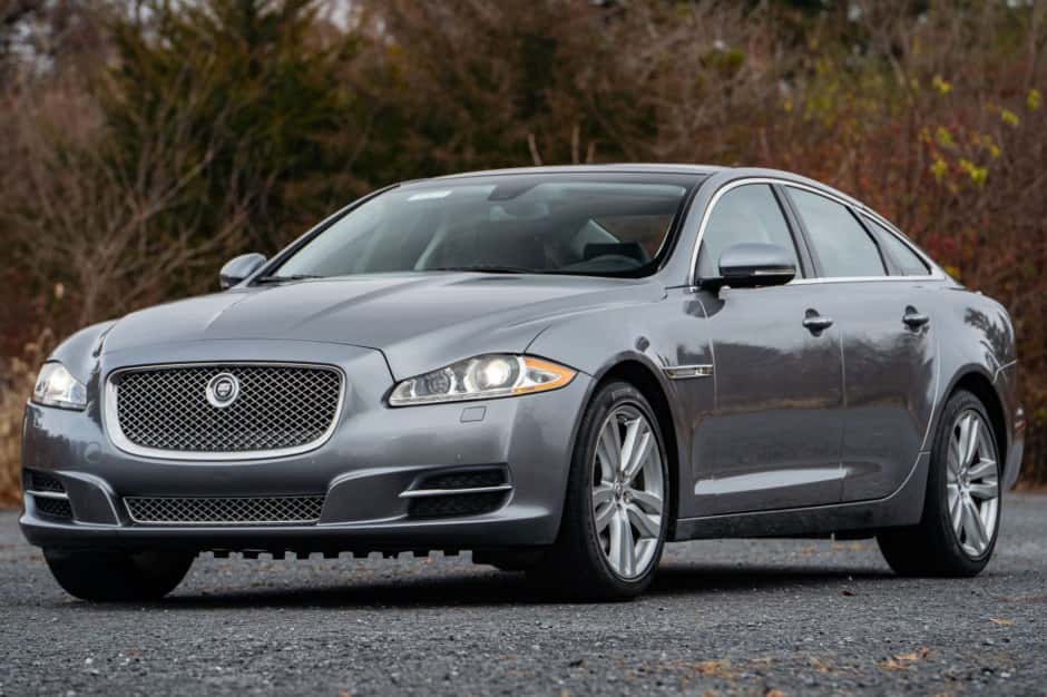 2011 Jaguar X351 XJ (2010-2019) sold for $11,000