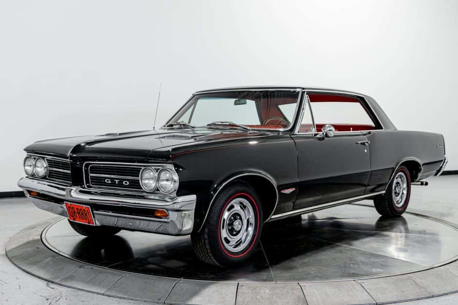1964 Pontiac GTO (1964-1967) sold for $56,250