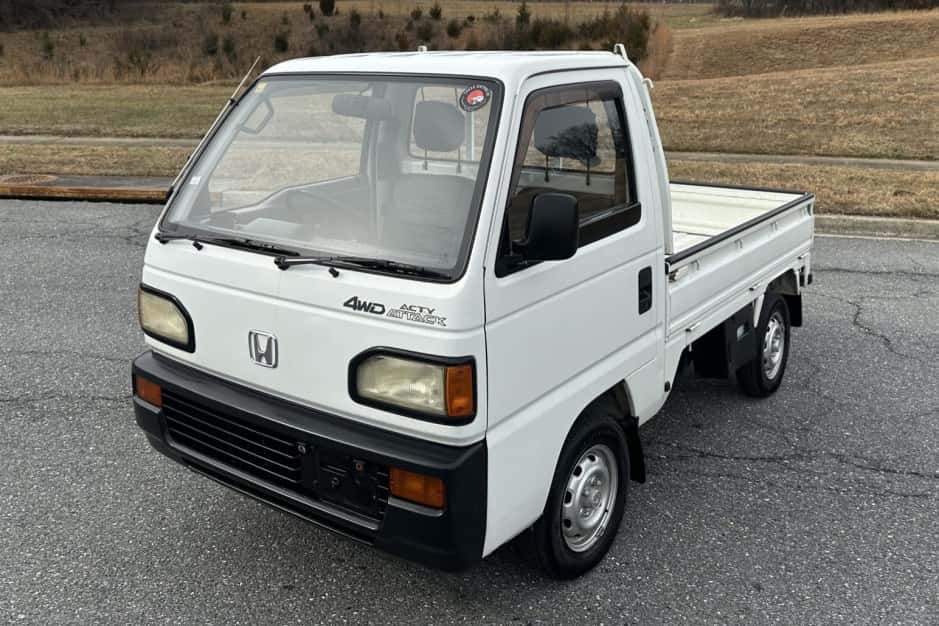 1993 Honda Acty sold for $8,600