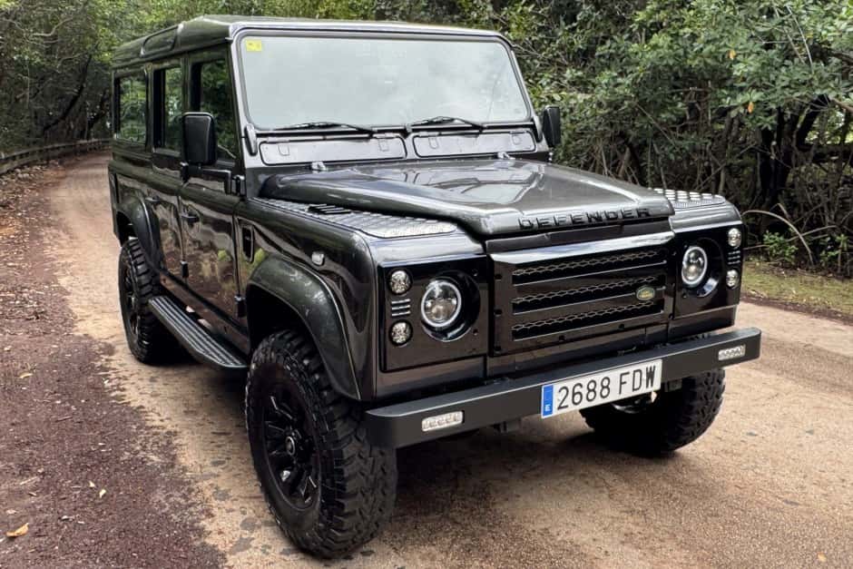 1999 Land Rover 110 / Defender 110 (Euro Spec) sold for $67,000
