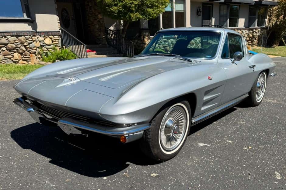 1964 Chevrolet Corvette C2 sold for $73,500