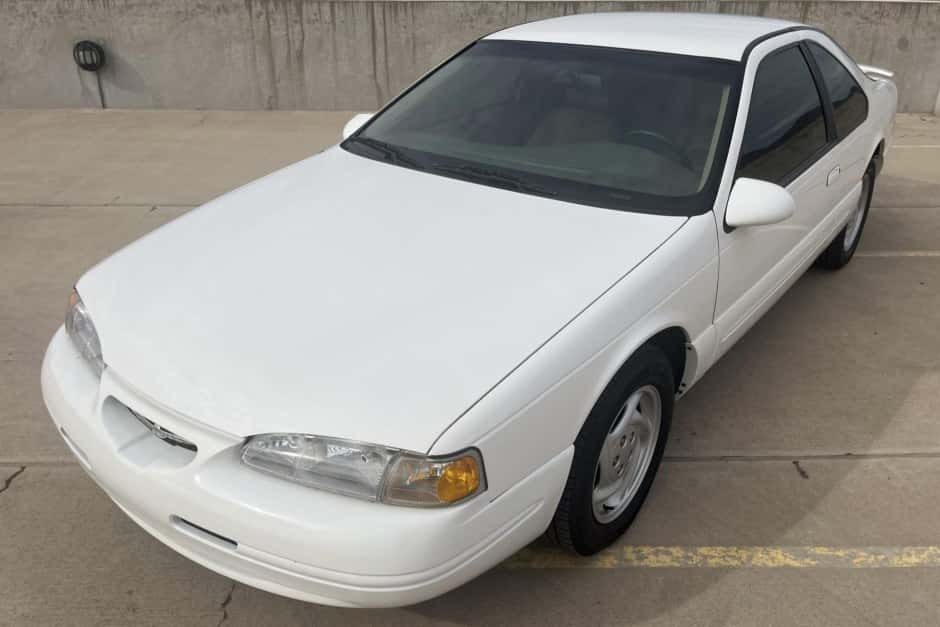 1997 Ford Thunderbird (1989-1997) sold for $7,500