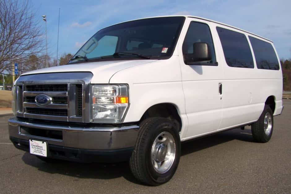 2013 Ford Econoline Van sold for $18,151