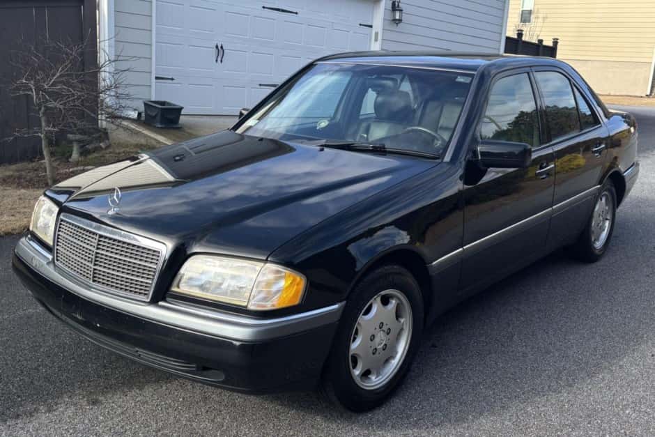 1997 Mercedes-Benz W202 C-Class sold for $4,000