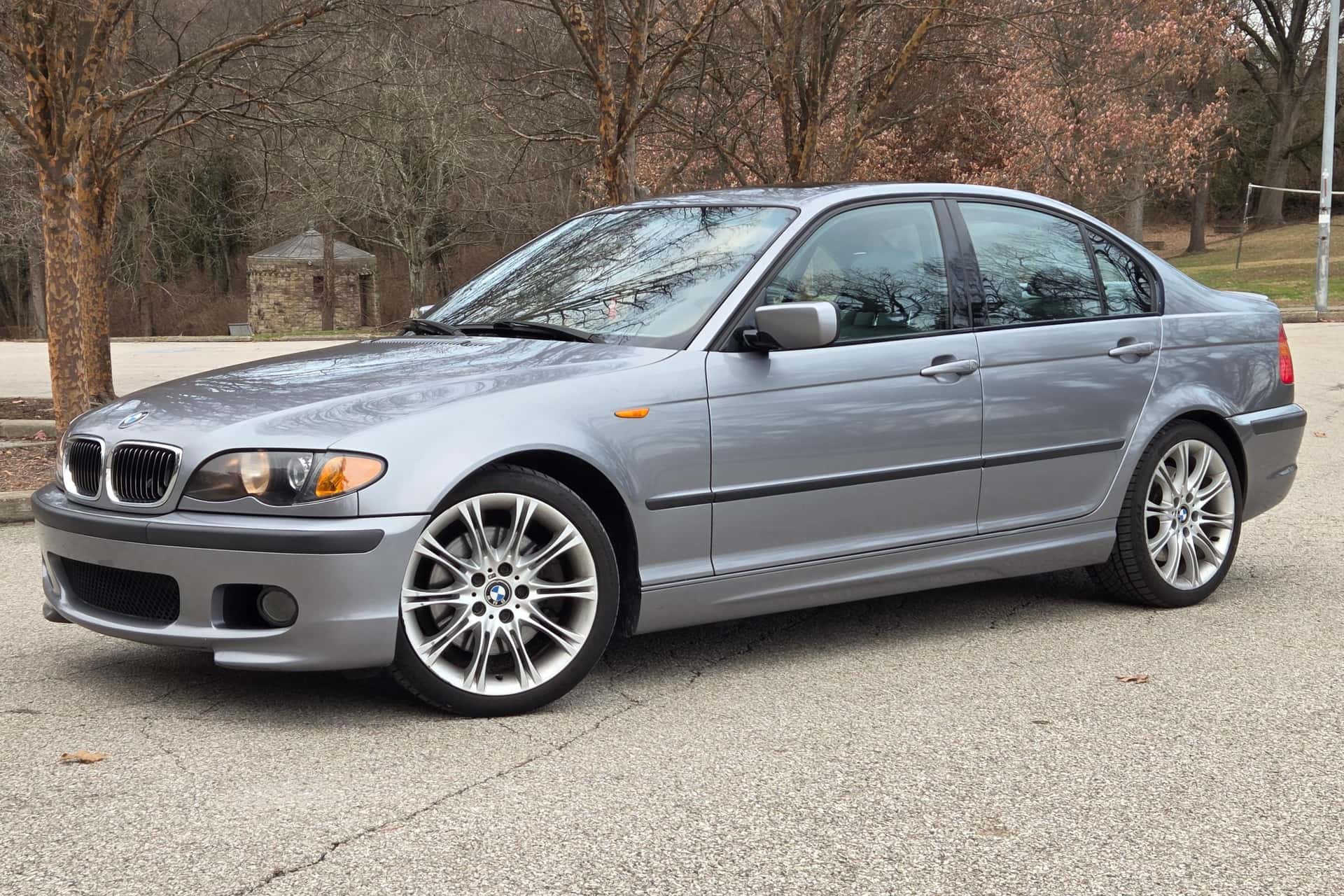 2004 BMW 3 Series sold for $7,800