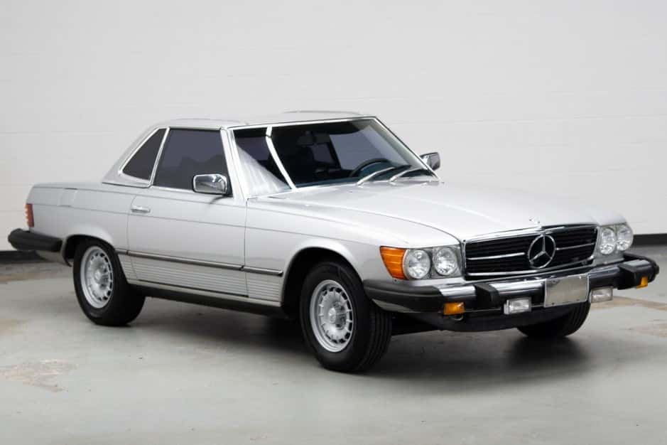 1979 Mercedes-Benz R107 SL sold for $9,550