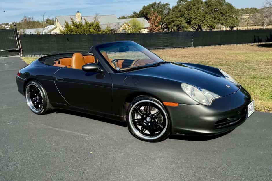 2002 Porsche 996 911 Carrera 4 sold for $22,249