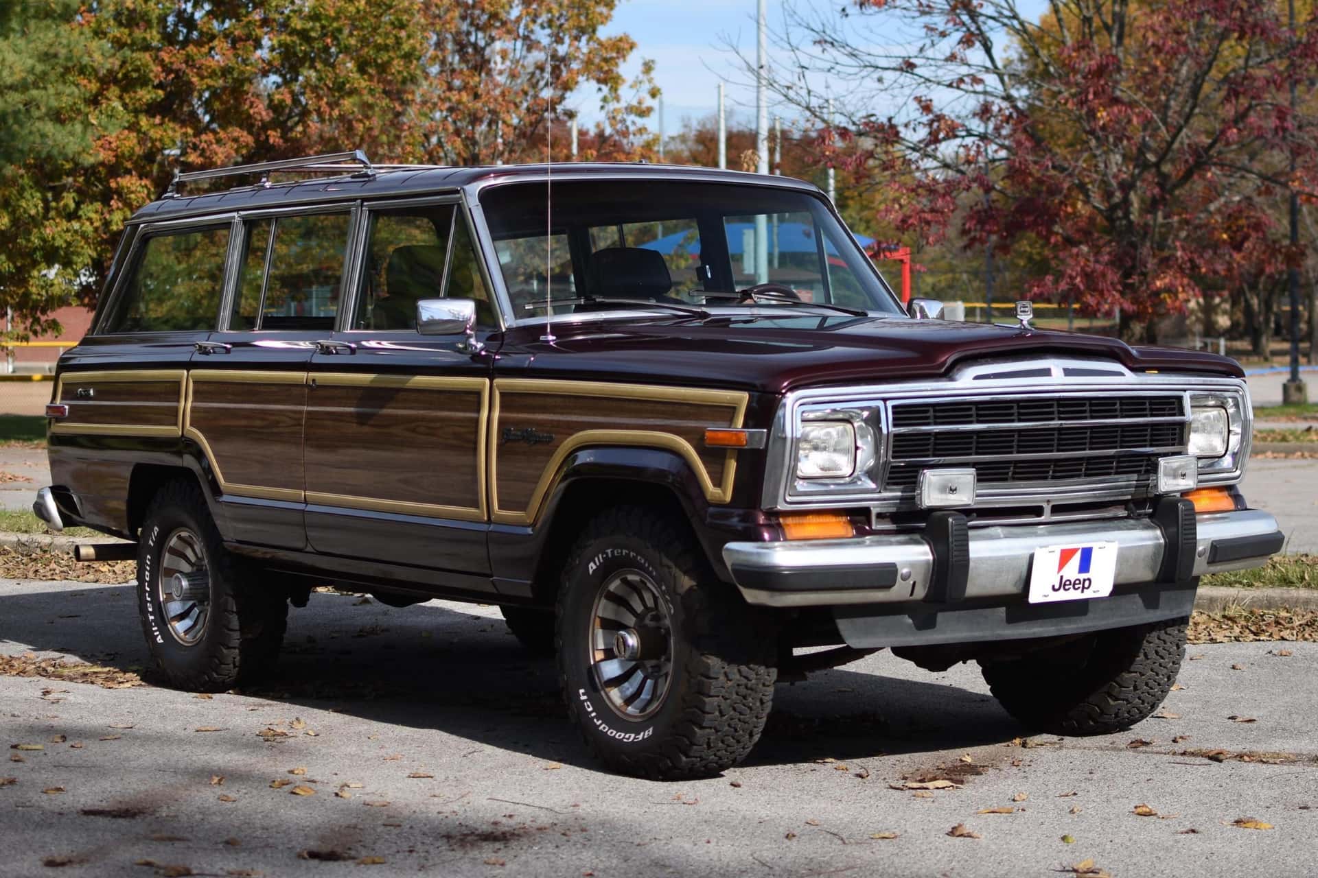 1987 Jeep Wagoneer sold for $15,500