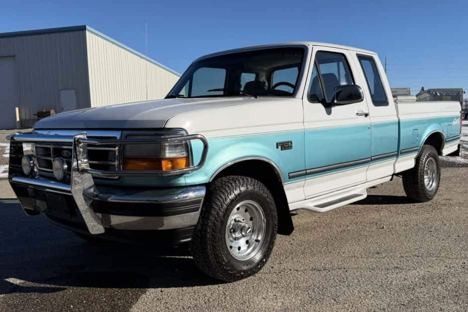 1995 Ford F-Series 1992-1997 sold for $16,000