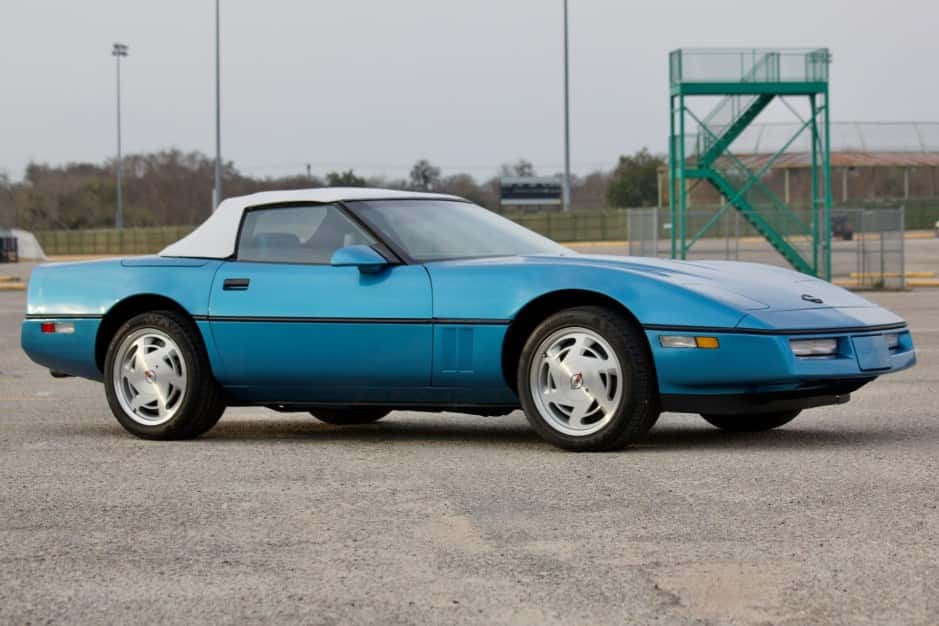1989 Chevrolet Corvette C4 Convertible (1986-1991) sold for $20,650