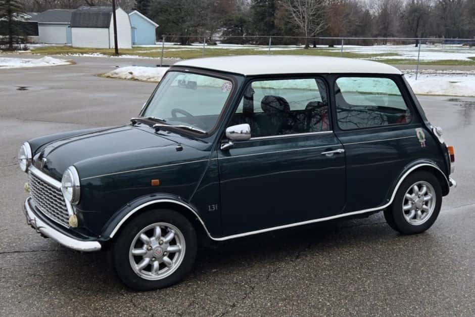 1995 Mini Mk VI & Mk VII sold for $14,000