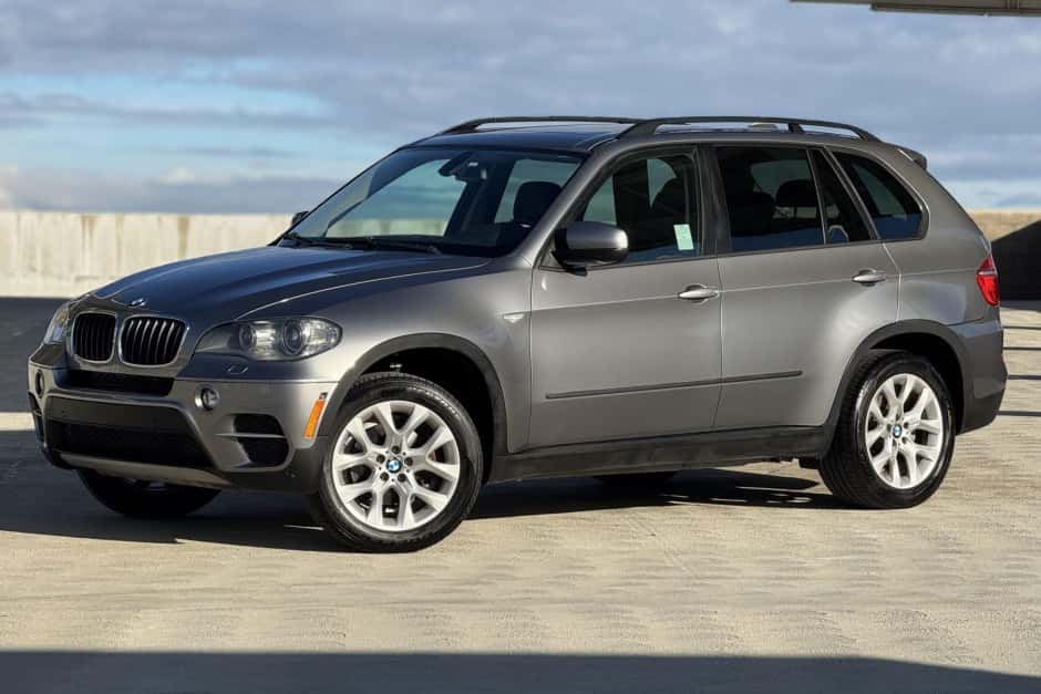 2011 BMW X5 sold for $8,699