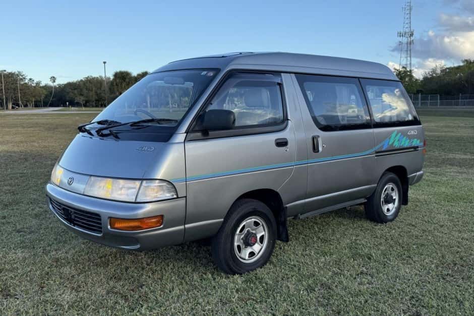 1992 Toyota LiteAce & TownAce sold for $11,750