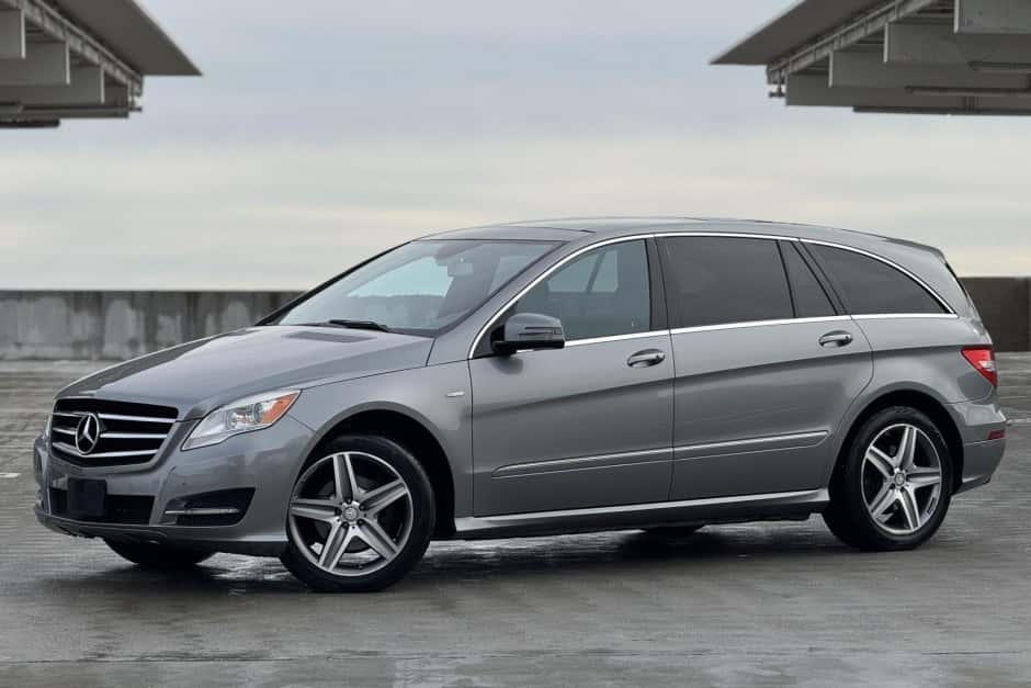 2012 Mercedes-Benz W251 R-Class sold for $8,700