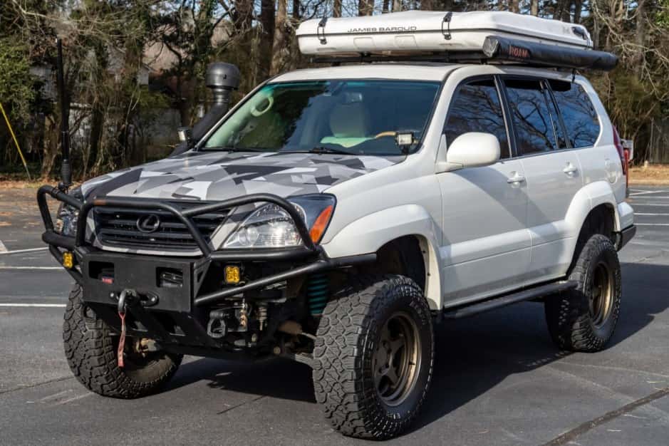 2004 Lexus GX sold for $18,500
