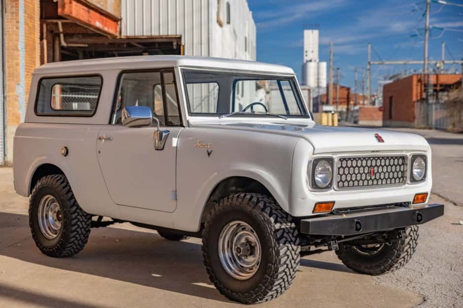 1971 International Harvester Scout 800B sold for $36,500