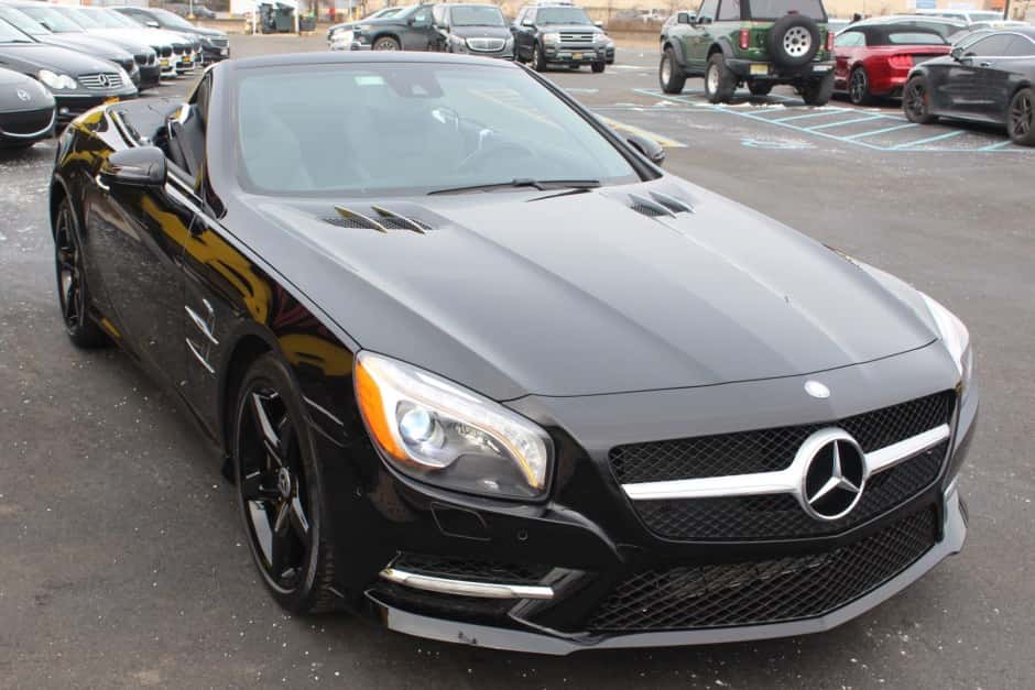 2013 Mercedes-Benz R231 SL sold for $34,350