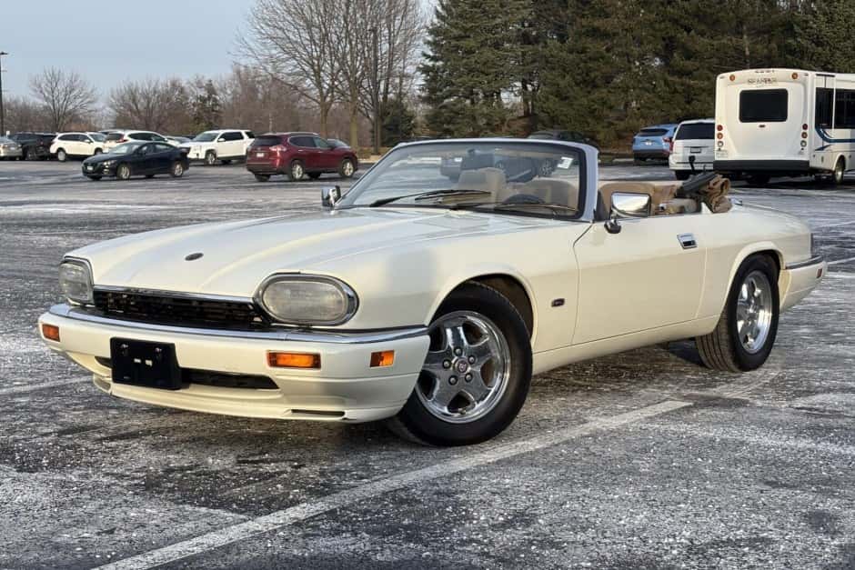 1995 Jaguar XJS sold for $12,850
