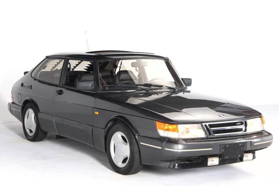 1988 Saab 900 sold for $35,250