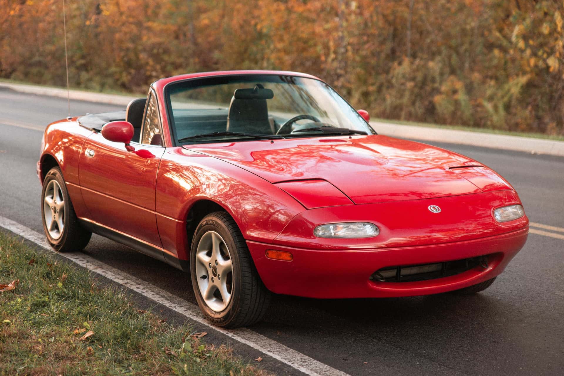 1996 Mazda NA Miata sold for $8,500