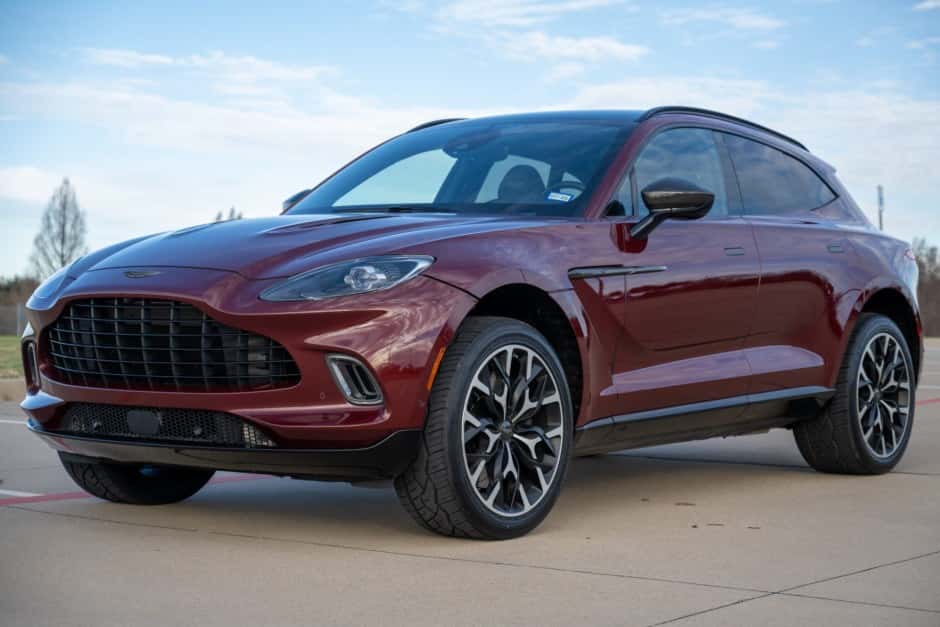 2021 Aston Martin DBX sold for $86,666