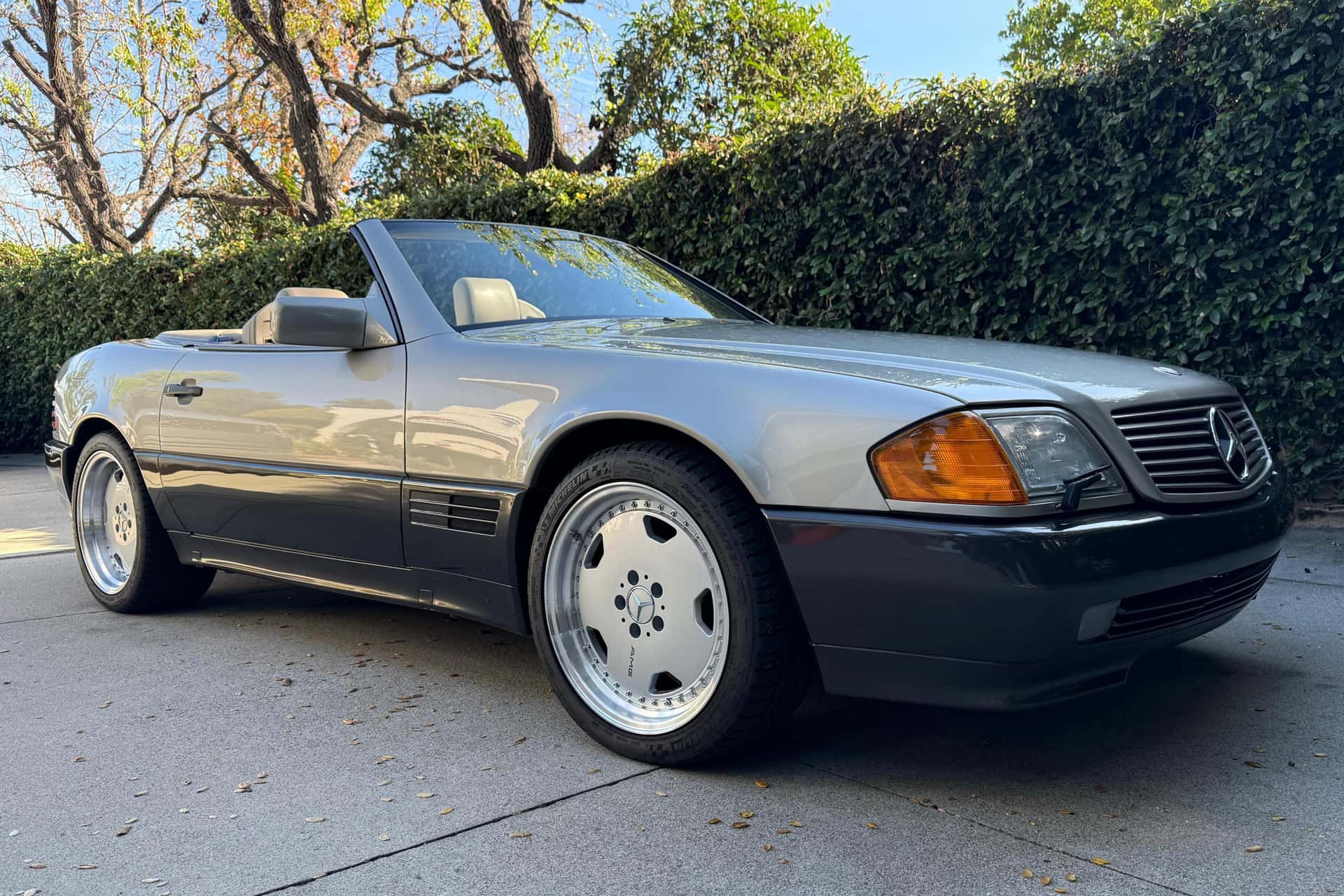 1992 Mercedes-Benz R129 SL sold for $13,000
