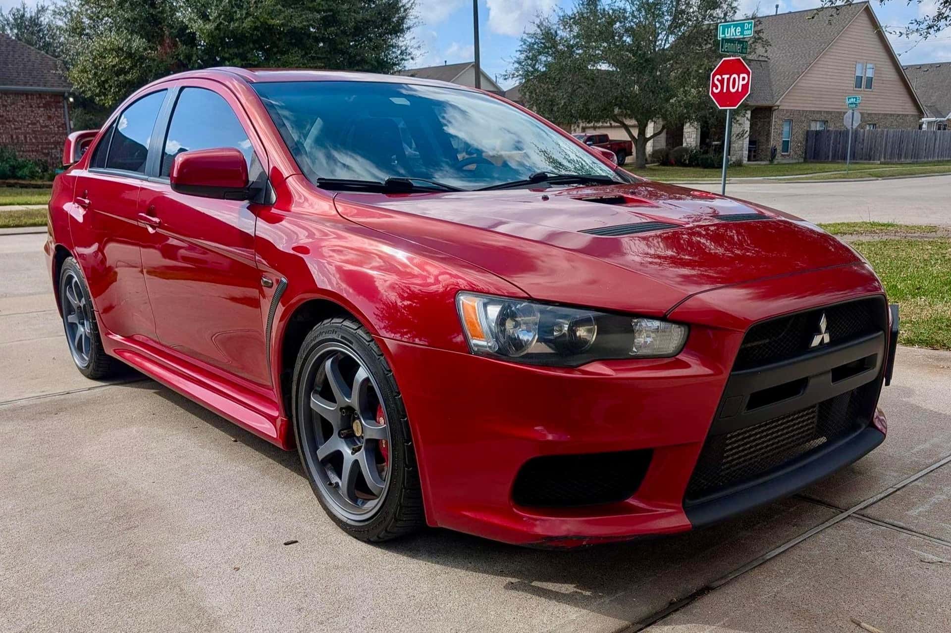 2012 Mitsubishi Lancer Evolution sold for $18,250