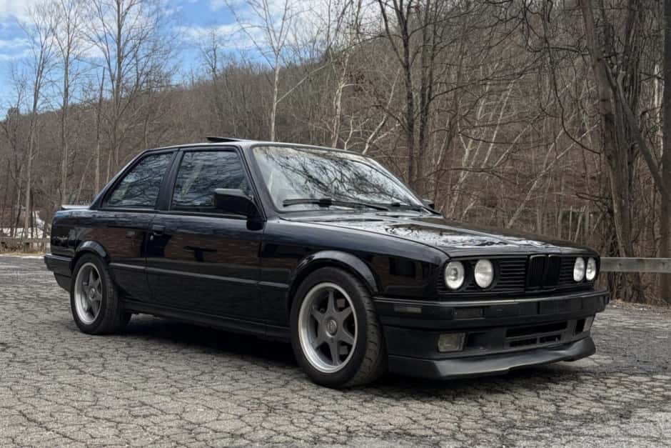 1991 BMW E30 3-Series Coupe sold for $16,750