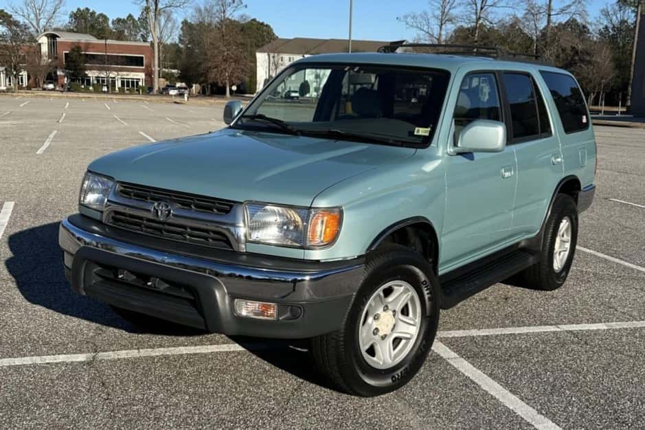 2001 Toyota 4Runner (N180) sold for $16,000
