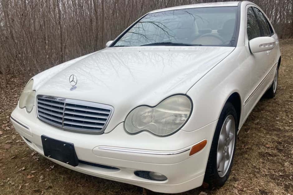 2003 Mercedes-Benz W203 C-Class sold for $6,000