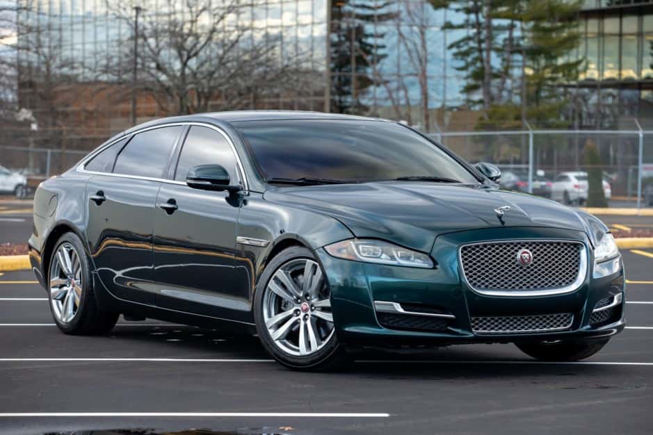 2016 Jaguar X351 XJ (2010-2019) sold for $14,251