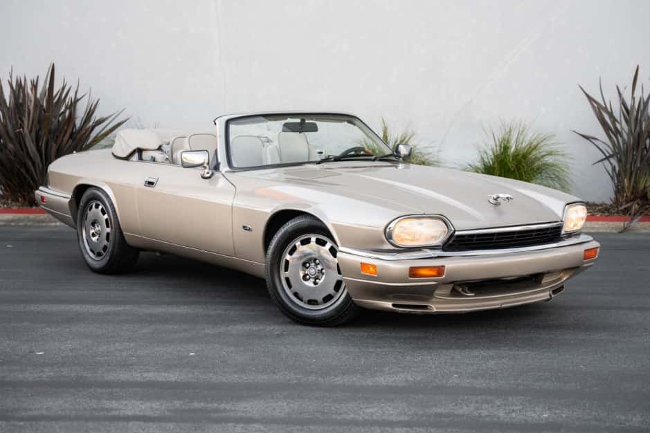 1996 Jaguar XJS sold for $11,500