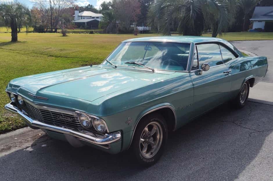 1965 Chevrolet Impala (1965-1970) sold for $15,750