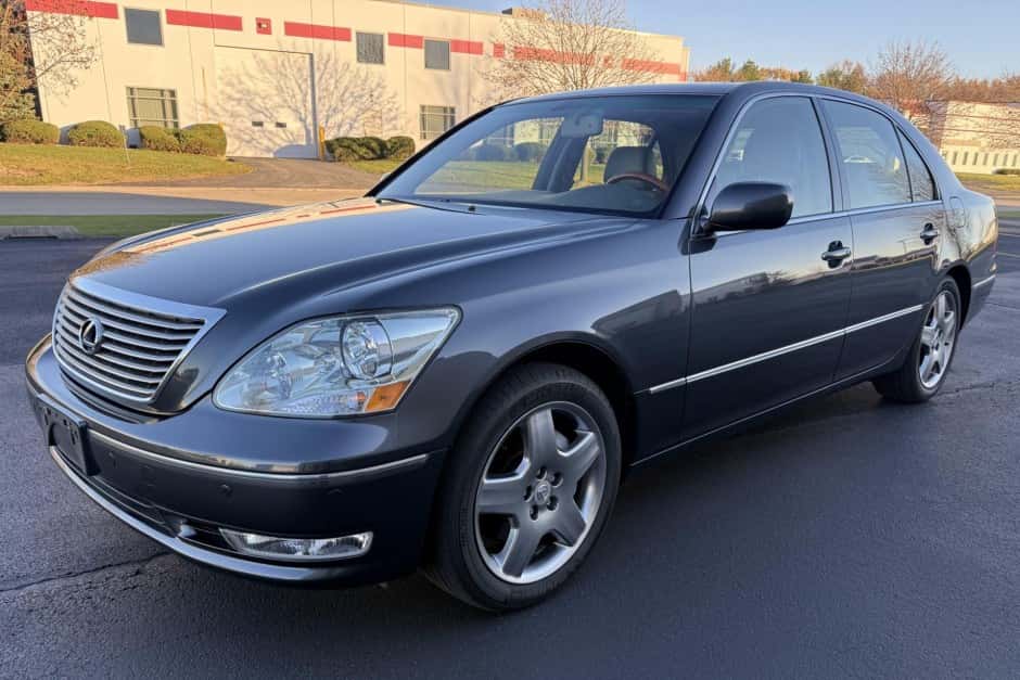 2006 Lexus LS Sedan sold for $33,430